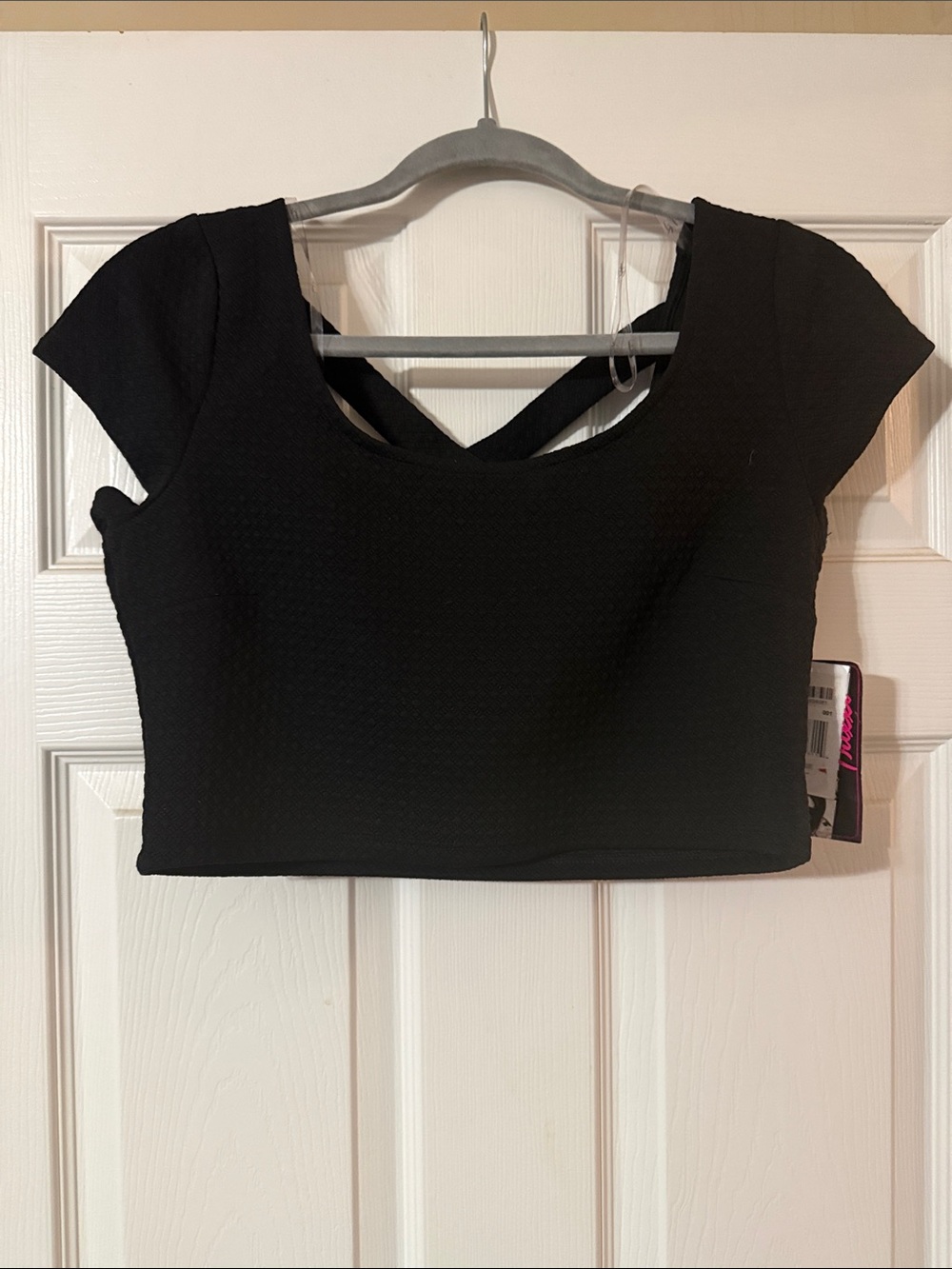 NWT Trixxi Black Textured Criss-Cross Back Crop Top - Size 9